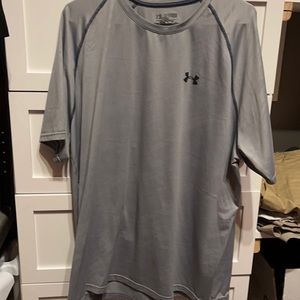 Men’s xxl under Armour shirt